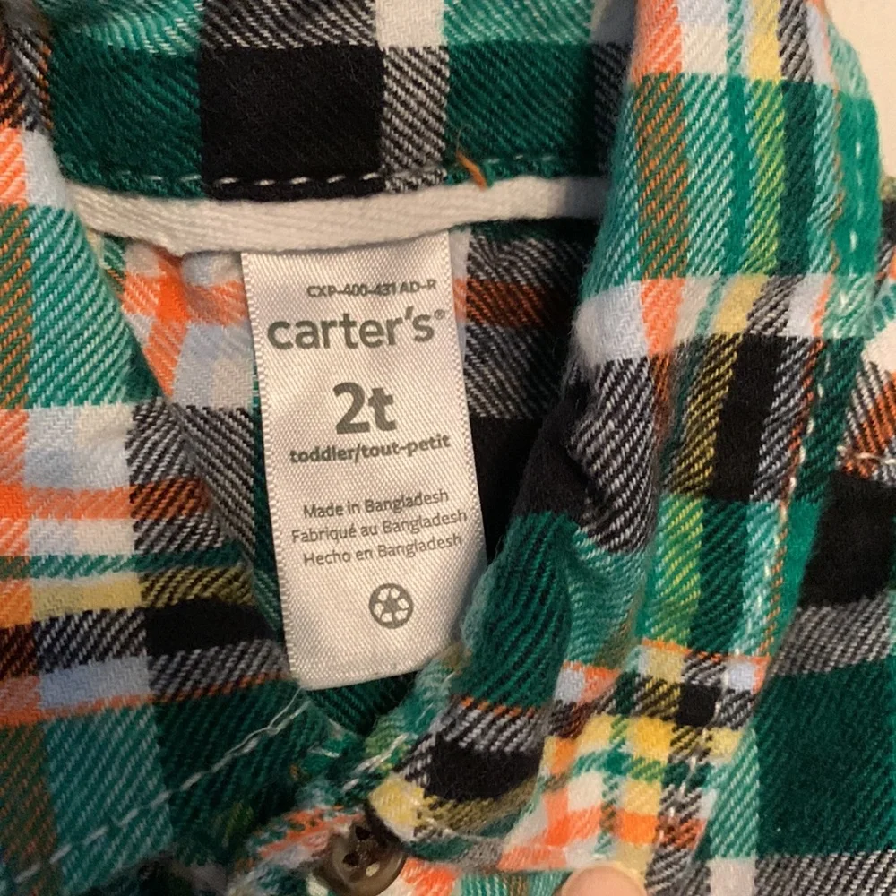 Carter’s Boys 2T Green Plaid Button Down Shirt